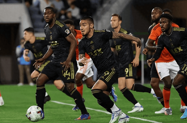 新奥尔良鹈鹕迎世俱杯关键赛,赛后篮板制胜,态度坚定,赛程密集仍需轮换的简单介绍 新奥尔良鹈鹕迎世俱杯关键赛,赛后篮板制胜,态度坚定,赛程密集仍需轮换的简单介绍