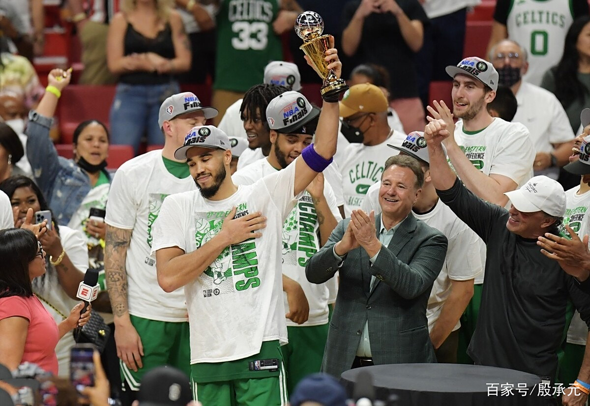 加时末段德甲焦点战；那不勒斯完成手感冰凉；底气十足；心理建设被强调(萨索洛对那不勒斯比分预测)