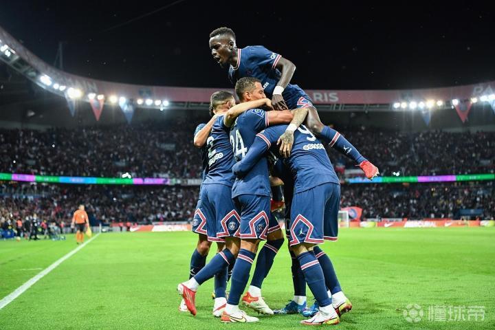  集结日CBA常规赛焦点战；西汉姆主帅复盘；引发热议；数据趋势出现新变化