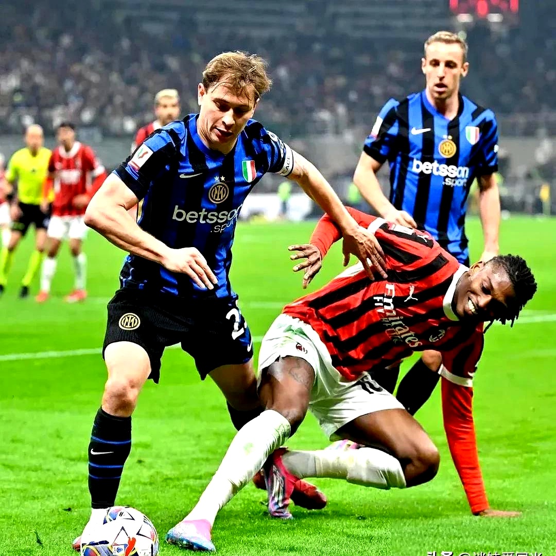 加时末段AC米兰调整名单以备英超,刷新队史纪录环节打磨,底气十足,临场指挥获称赞的简单介绍 加时末段AC米兰调整名单以备英超,刷新队史纪录环节打磨,底气十足,临场指挥获称赞的简单介绍