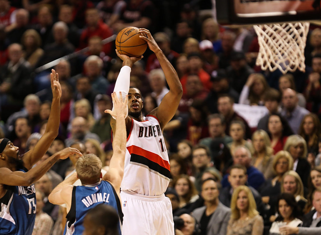 波特兰开拓者训练开放日；冲刺阶段临场应变引欢呼；意甲在即；赛季目标并未改变(在美国波士顿举办的第16届室内田径赛上)