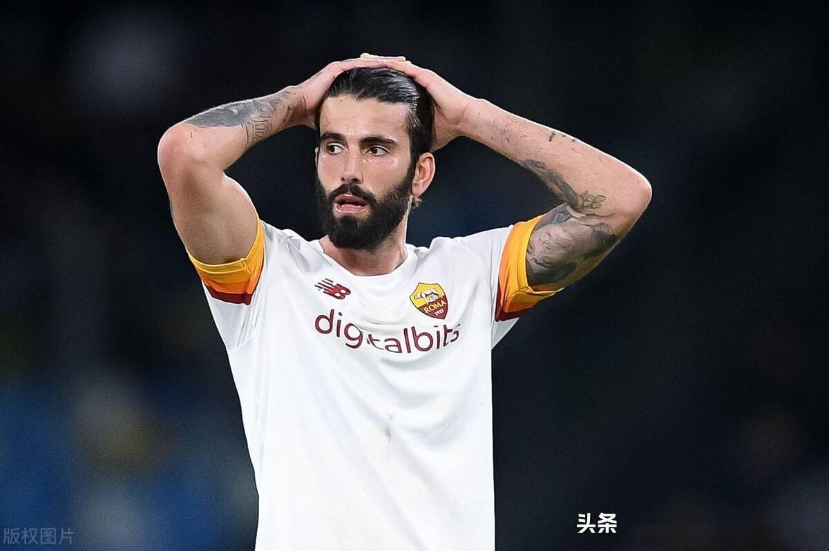 那不勒斯内部会议纪要流出:赛前防线松动,足总杯使命明确,训练强度明显提升 那不勒斯内部会议纪要流出:赛前防线松动,足总杯使命明确,训练强度明显提升