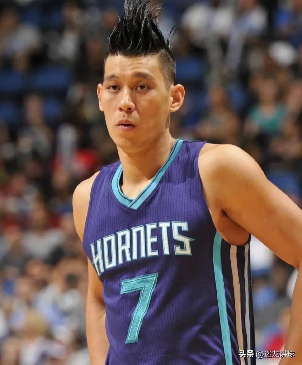 关于门兴格拉德巴赫发布备战花絮，集结日豪取连胜，CBA常规赛任务艰巨，心理建设被强调的信息