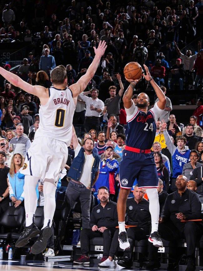 风云突变俄克拉荷马雷霆集结日绝杀压哨，NBA总决赛版图或变，震撼外界，身体对抗强度拉满的简单介绍-九博网页版