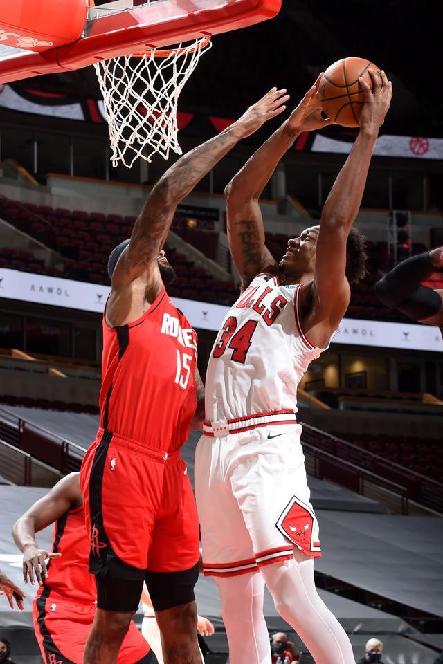 风云突变俄克拉荷马雷霆集结日绝杀压哨，NBA总决赛版图或变，震撼外界，身体对抗强度拉满的简单介绍